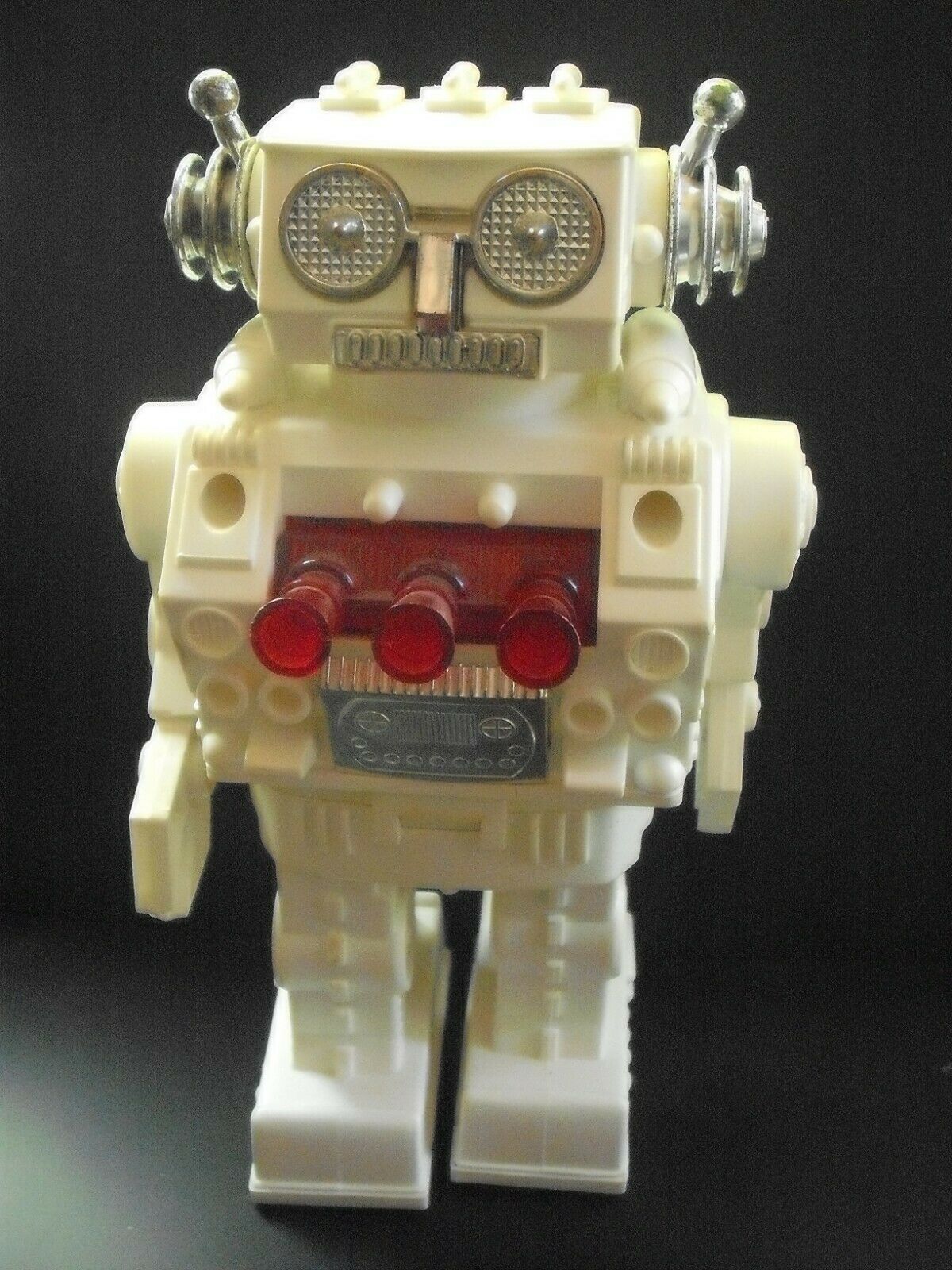 Vintage Hong Kong  Robot 1960's Non Working  White For Parts Or Repair
